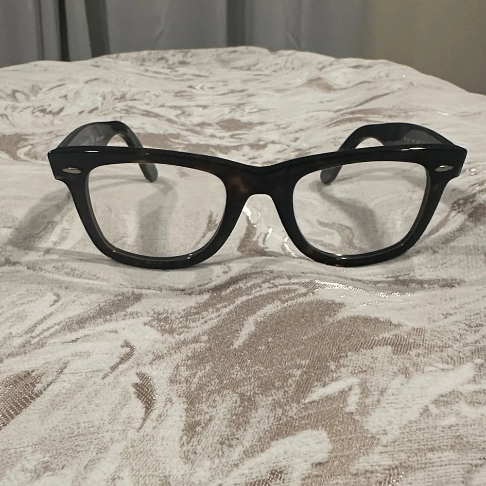Ray-Ban Black Wayfarer Glasses